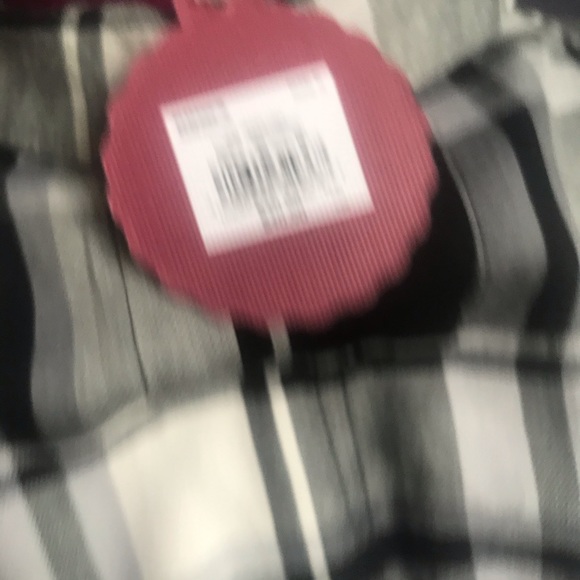 NWT Plaid Dress Pockets Soft and Comfortable - Picture 3 of 3